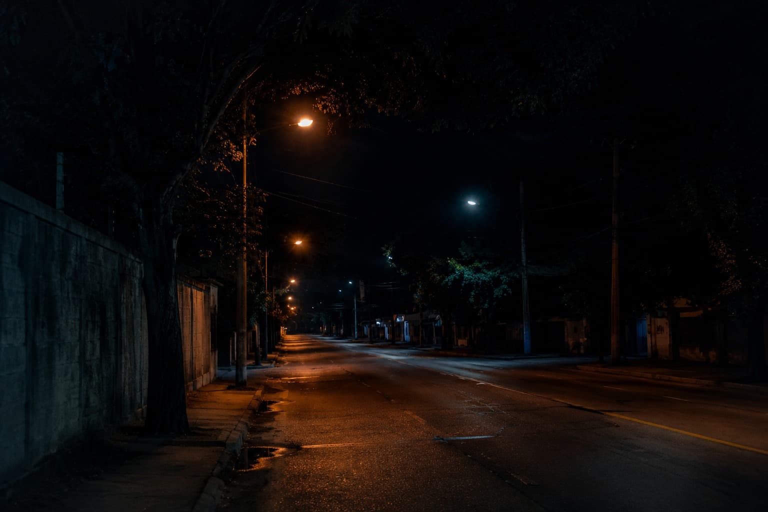 Iluminação precária na Av. Gen. Barreto